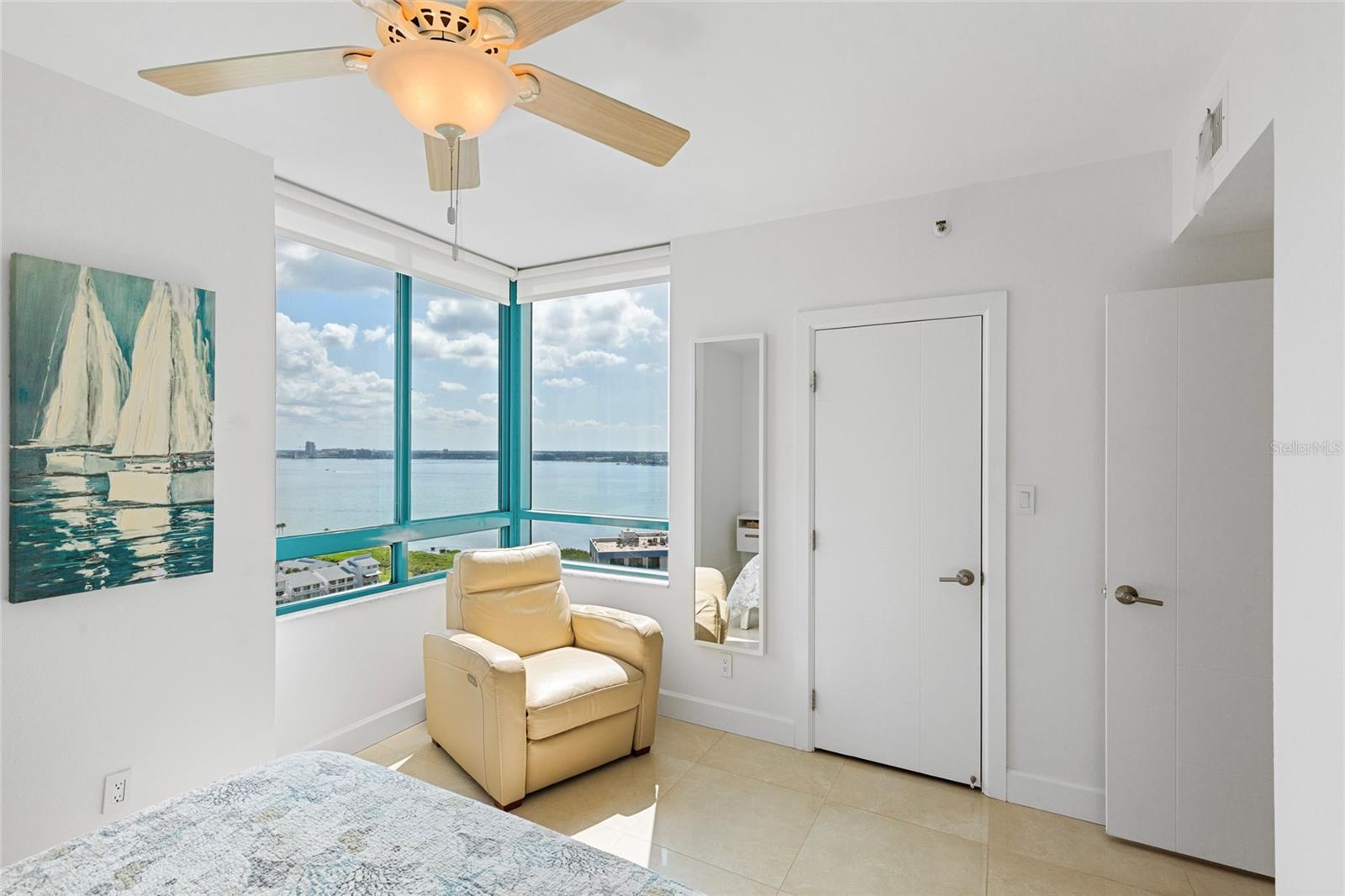 ULTIMAR ONE CONDO - Residential