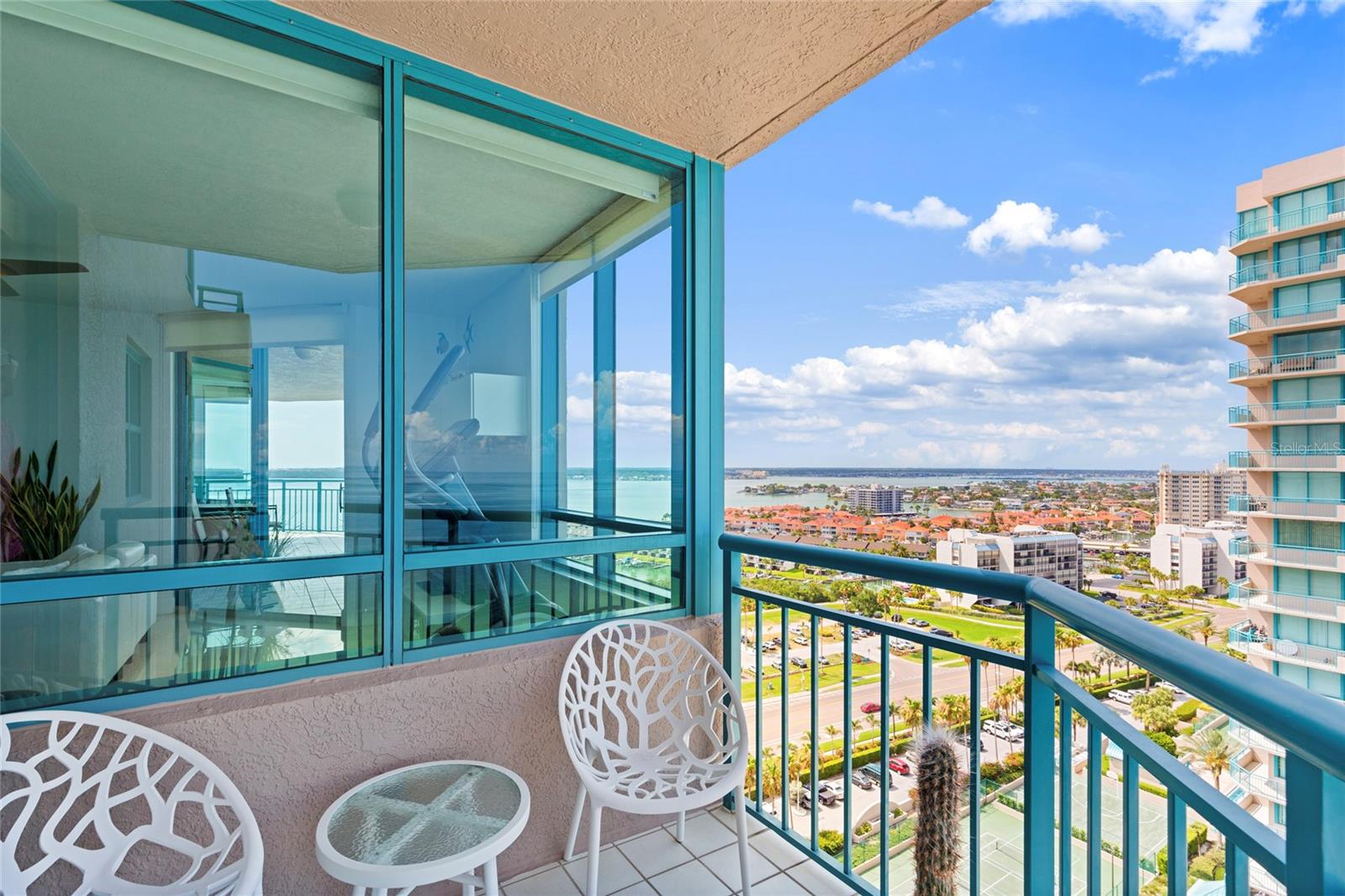 ULTIMAR ONE CONDO - Residential
