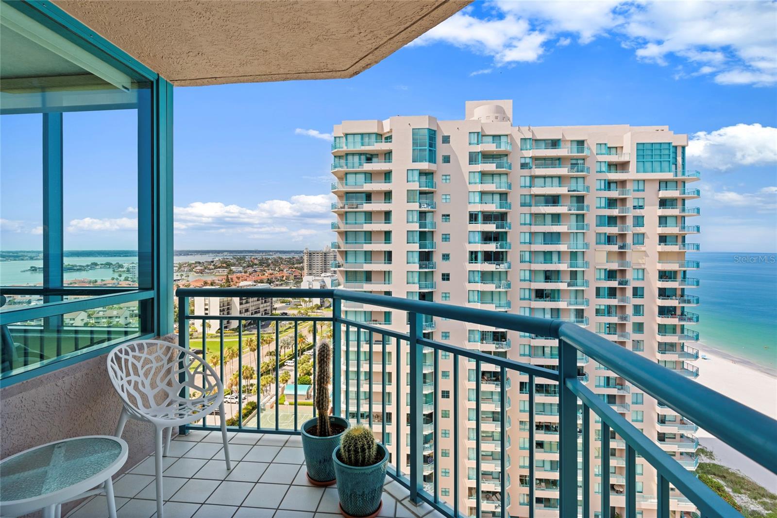 ULTIMAR ONE CONDO - Residential