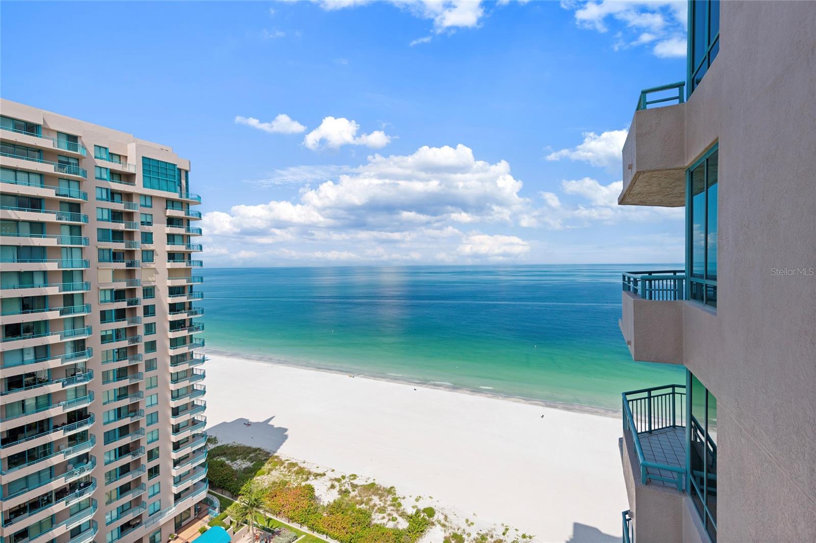 ULTIMAR ONE CONDO - Residential