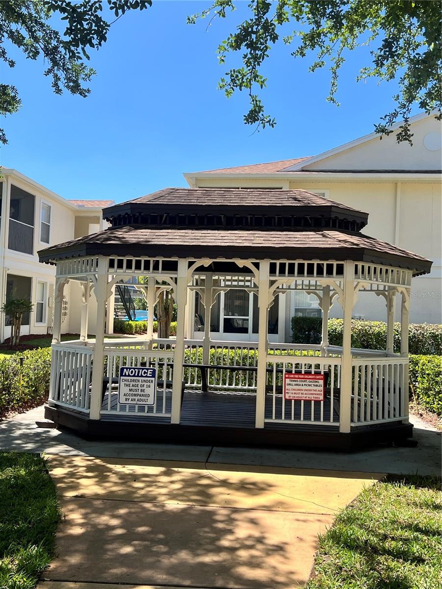 GRAND PALMS CONDO 4 PH 2 - Residential