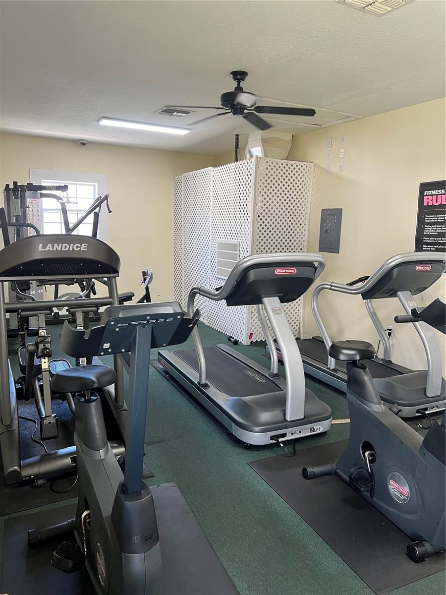 GRAND PALMS CONDO 4 PH 2 - Residential