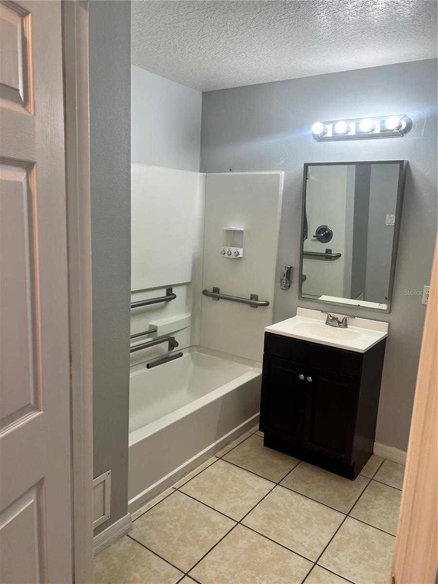 GRAND PALMS CONDO 4 PH 2 - Residential