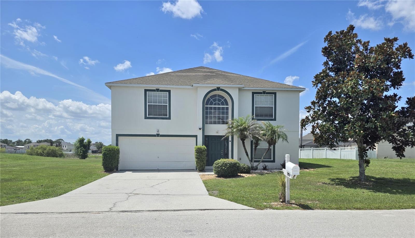 LAKE MEADOWS - Residential