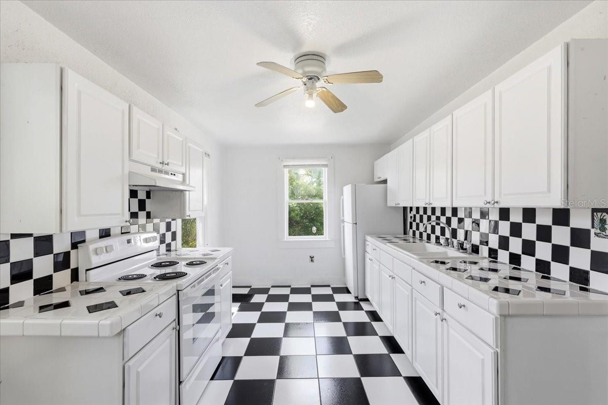 AVALON PARK - Residential