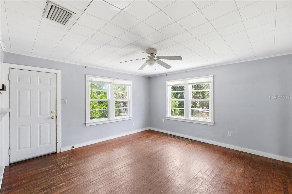 AVALON PARK - Residential