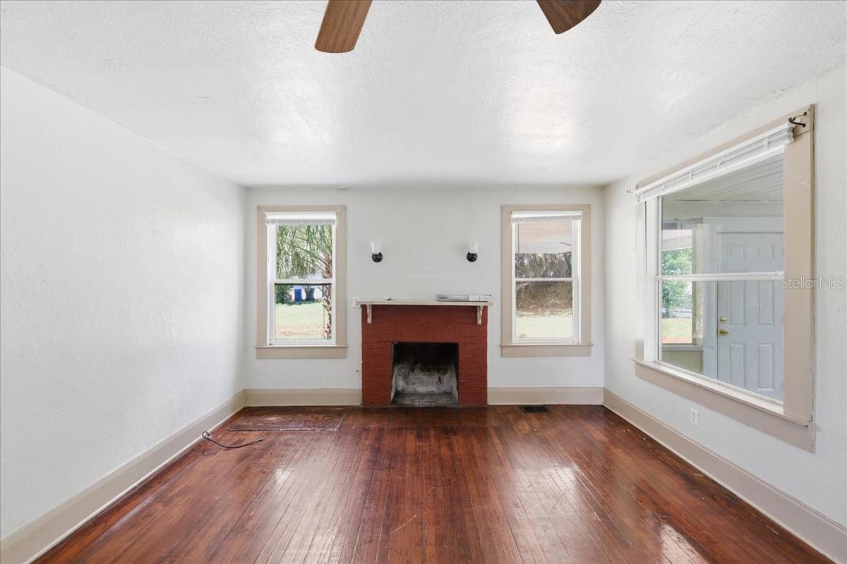 AVALON PARK - Residential