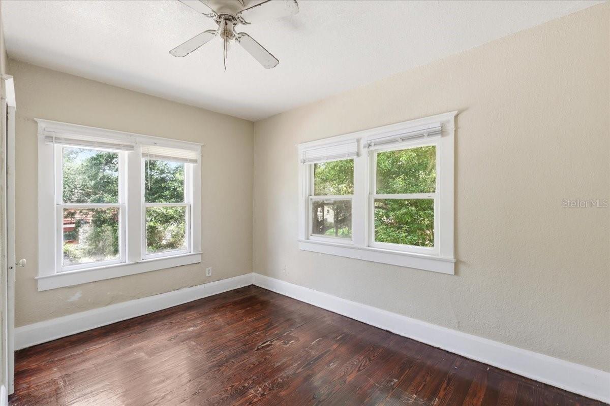 AVALON PARK - Residential