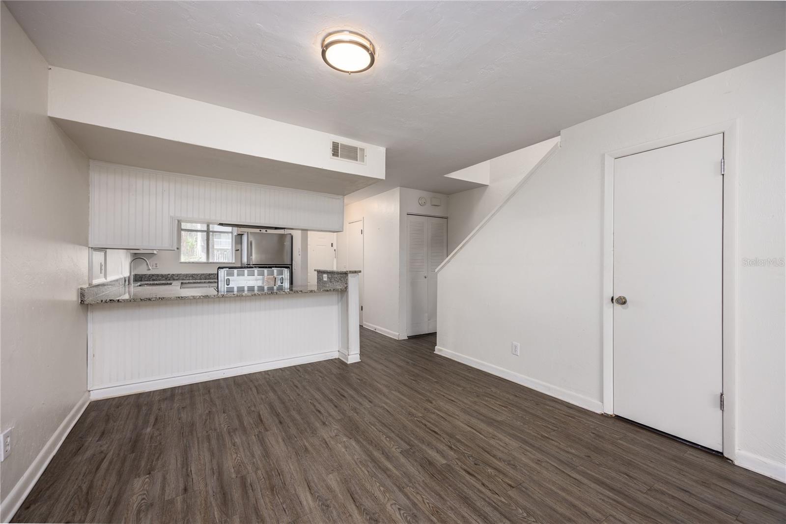 PICKWICK PARK - Residential Lease