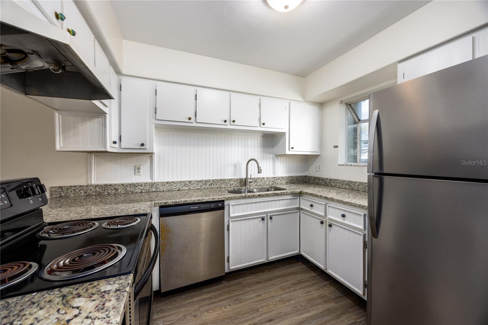 PICKWICK PARK - Residential Lease