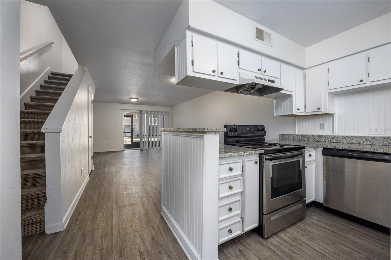 PICKWICK PARK - Residential Lease