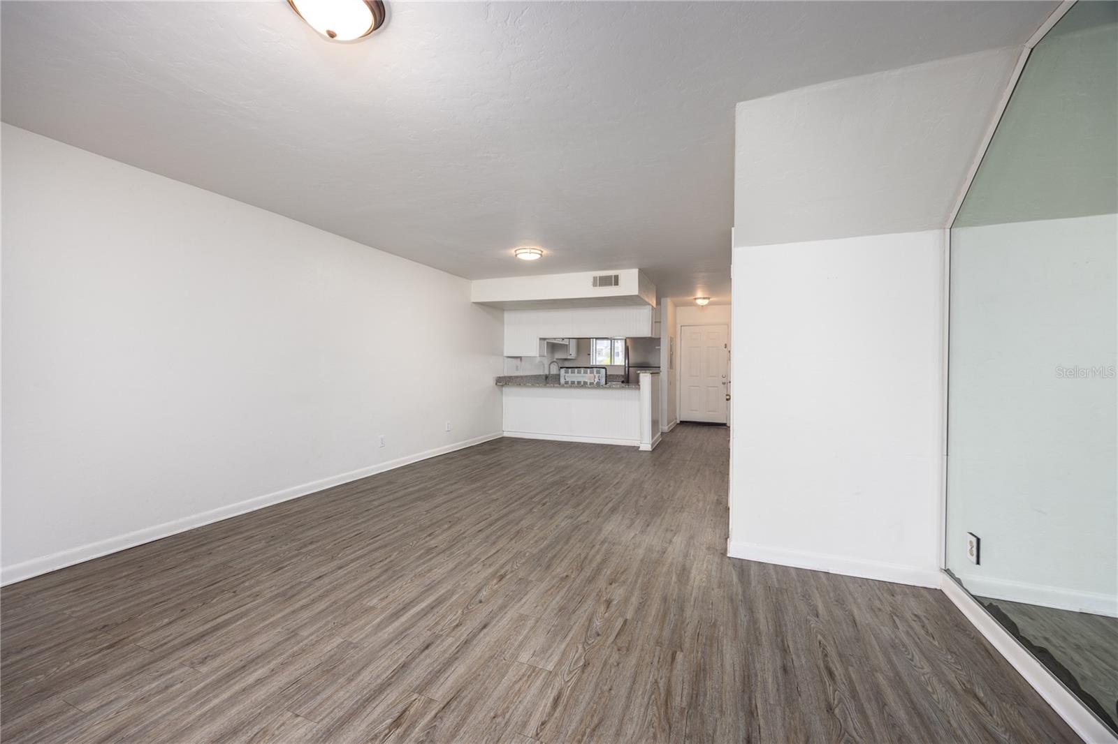 PICKWICK PARK - Residential Lease