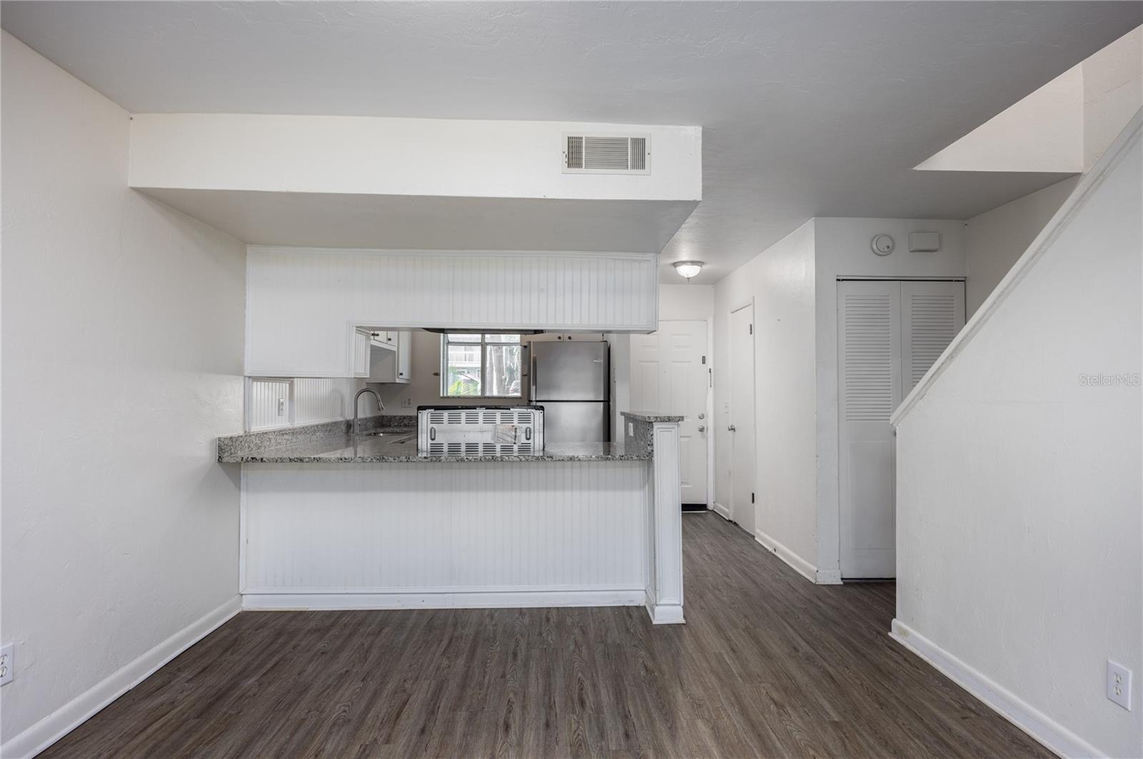 PICKWICK PARK - Residential Lease