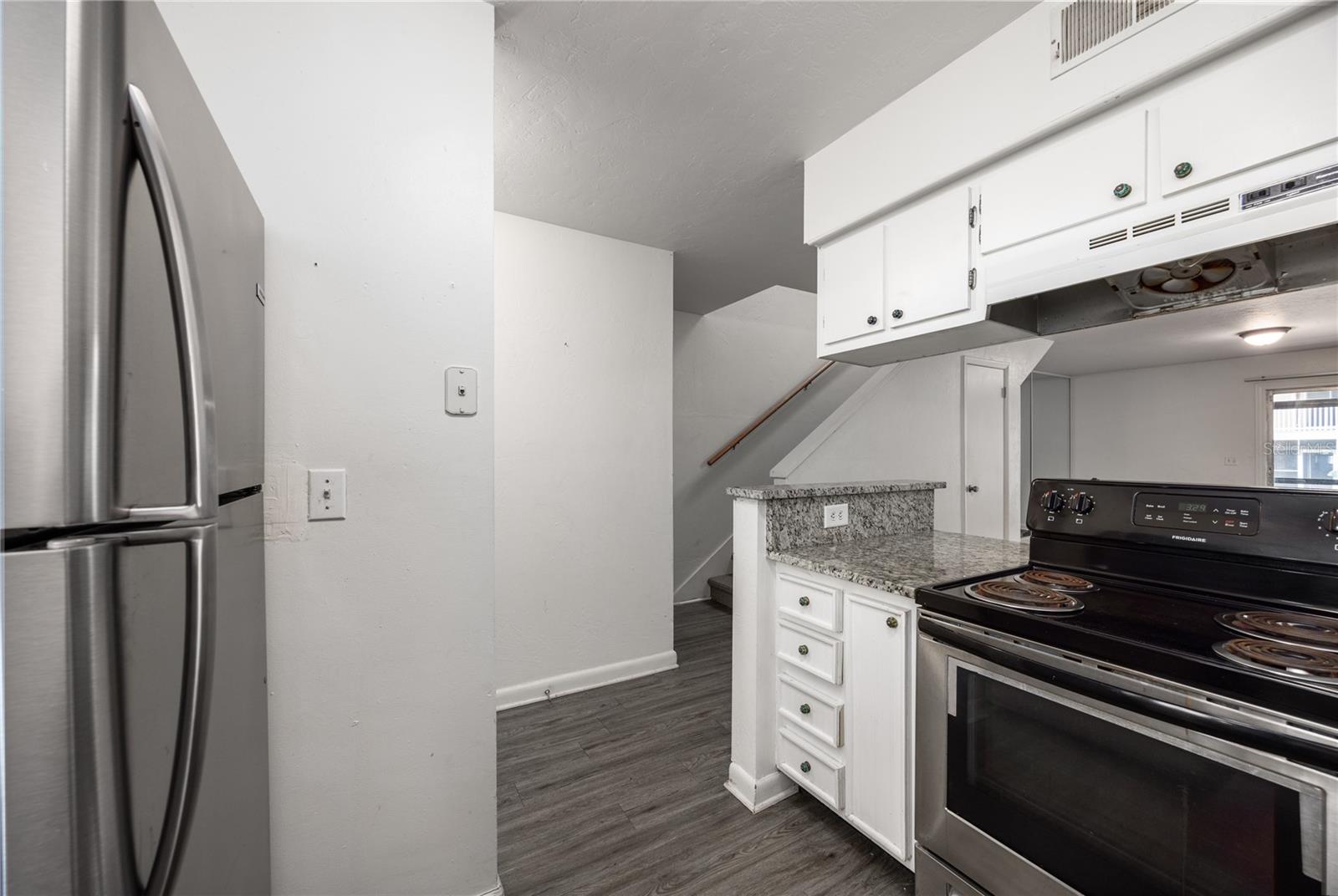 PICKWICK PARK - Residential Lease