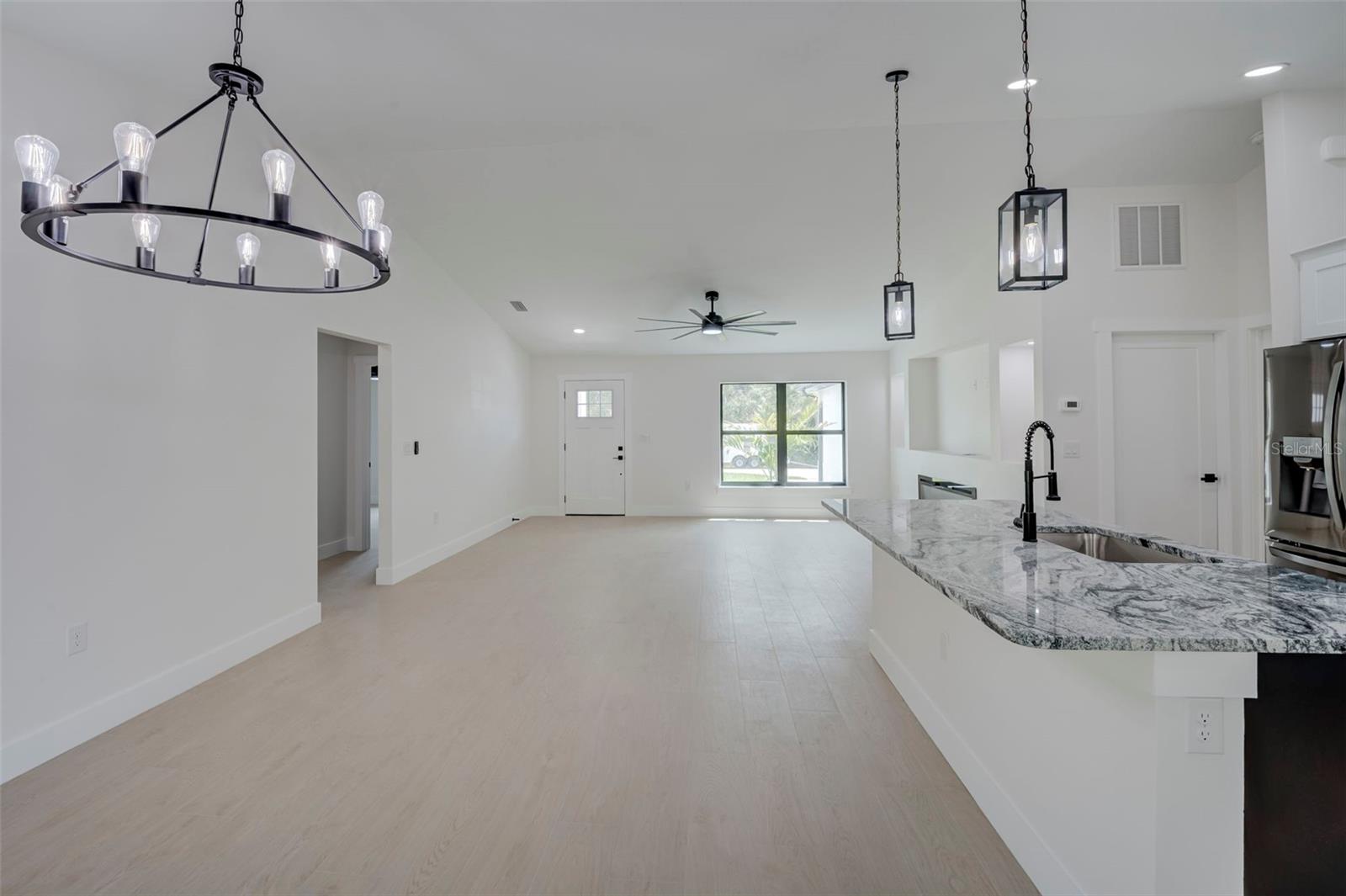 CHARLOTTE RANCHETTES - Residential