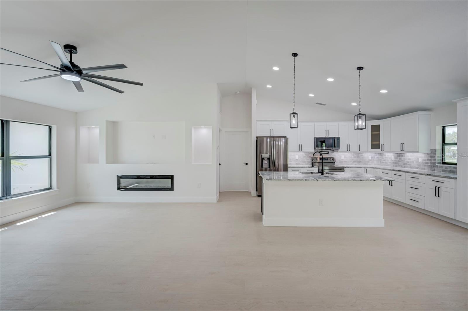 CHARLOTTE RANCHETTES - Residential