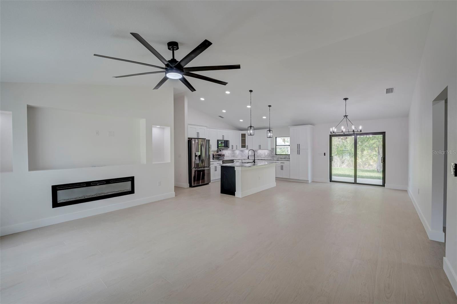 CHARLOTTE RANCHETTES - Residential