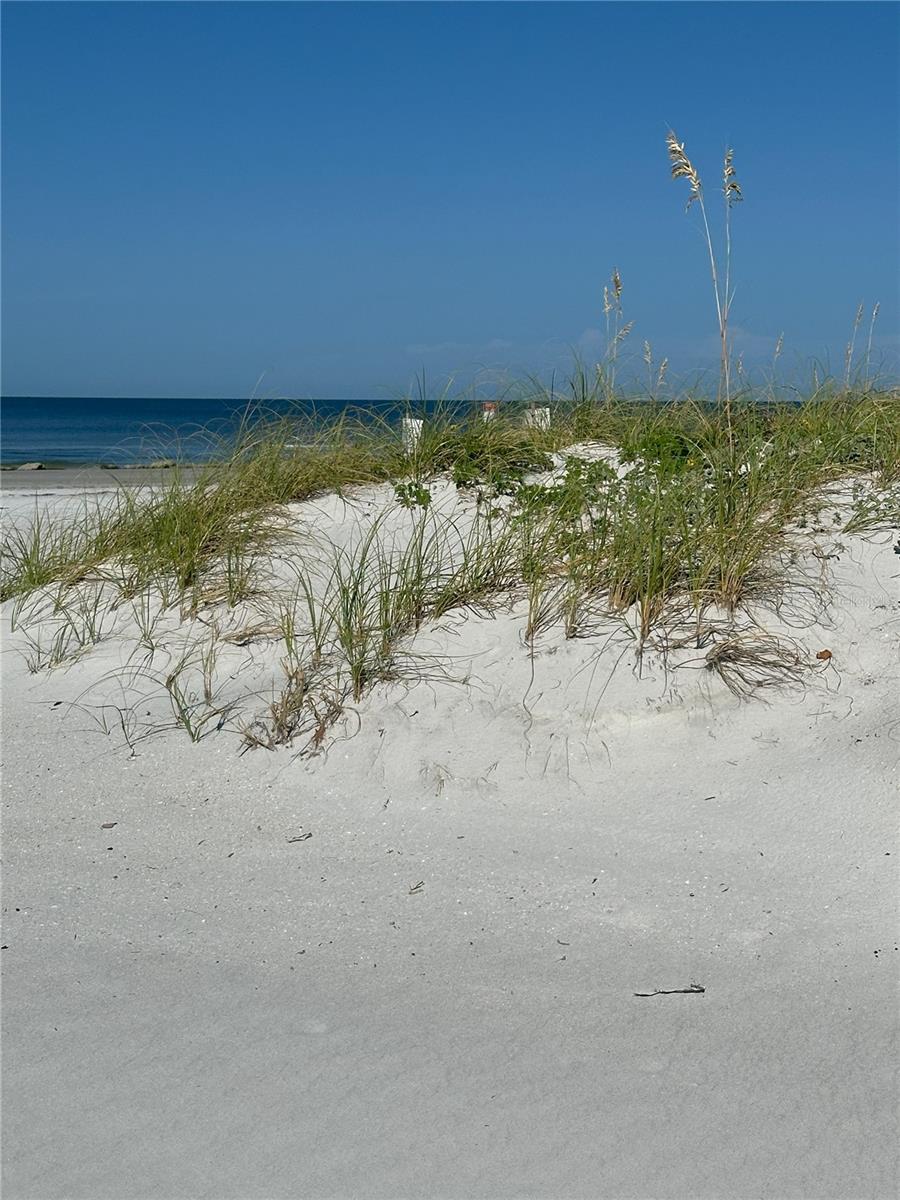 SURFSIDE CABANA CLUB REV - Land