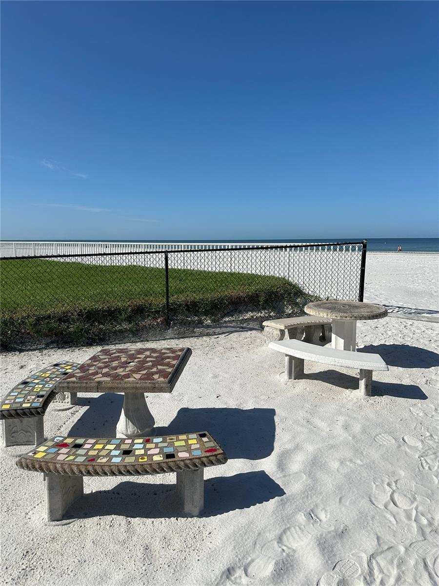 SURFSIDE CABANA CLUB REV - Land
