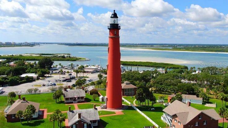LIGHTHOUSE SHORES - Land