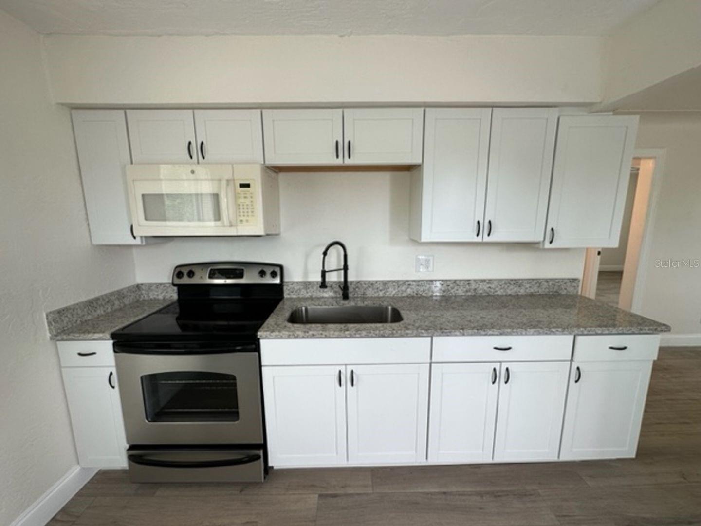 MCELGIN-BARTLETT SUB - Residential Lease