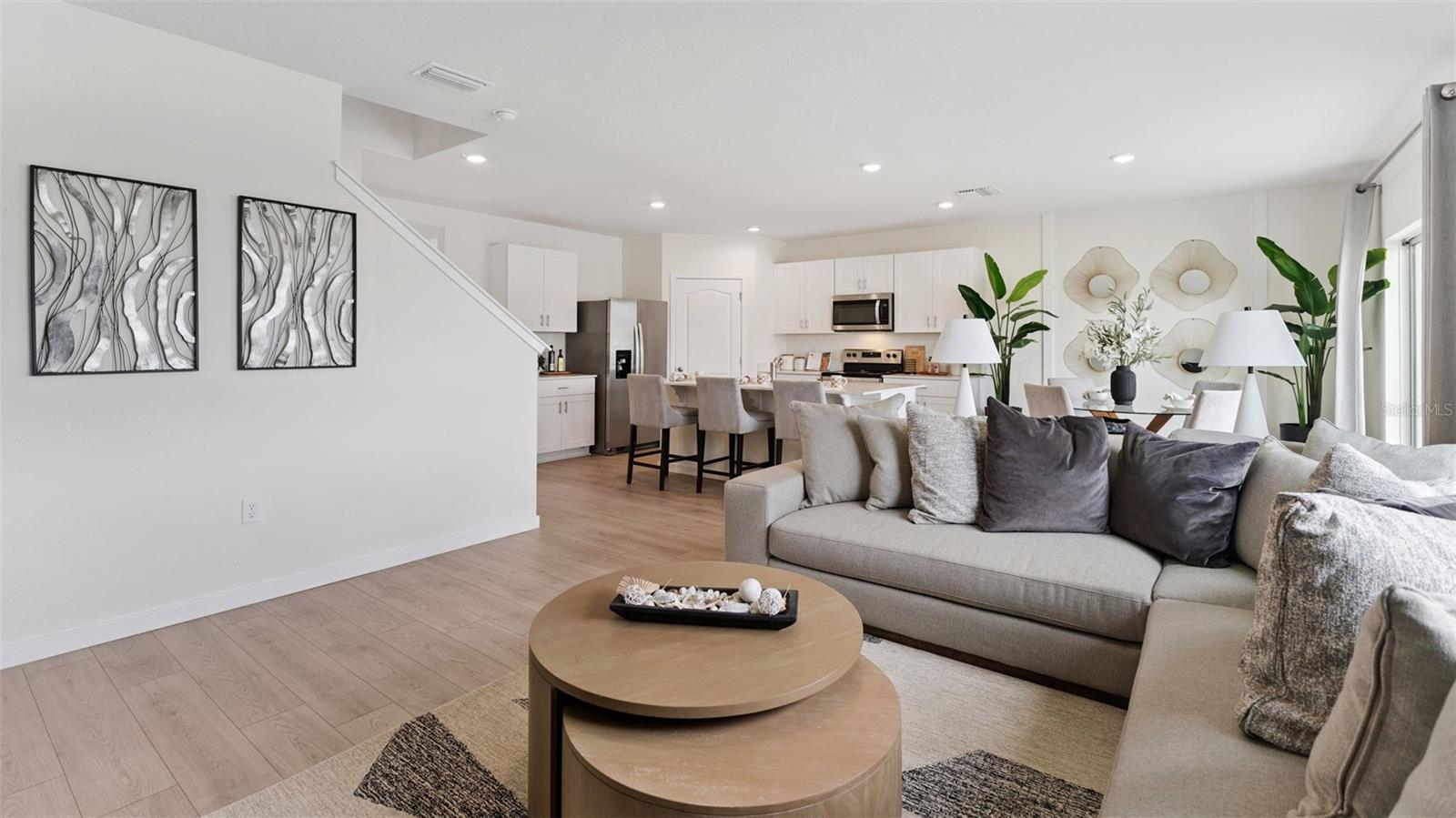 HARMONY WEST - Residential