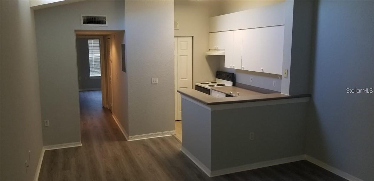 CHARLES TOWNE/PK CENTRAL CONDO - Residential Lease