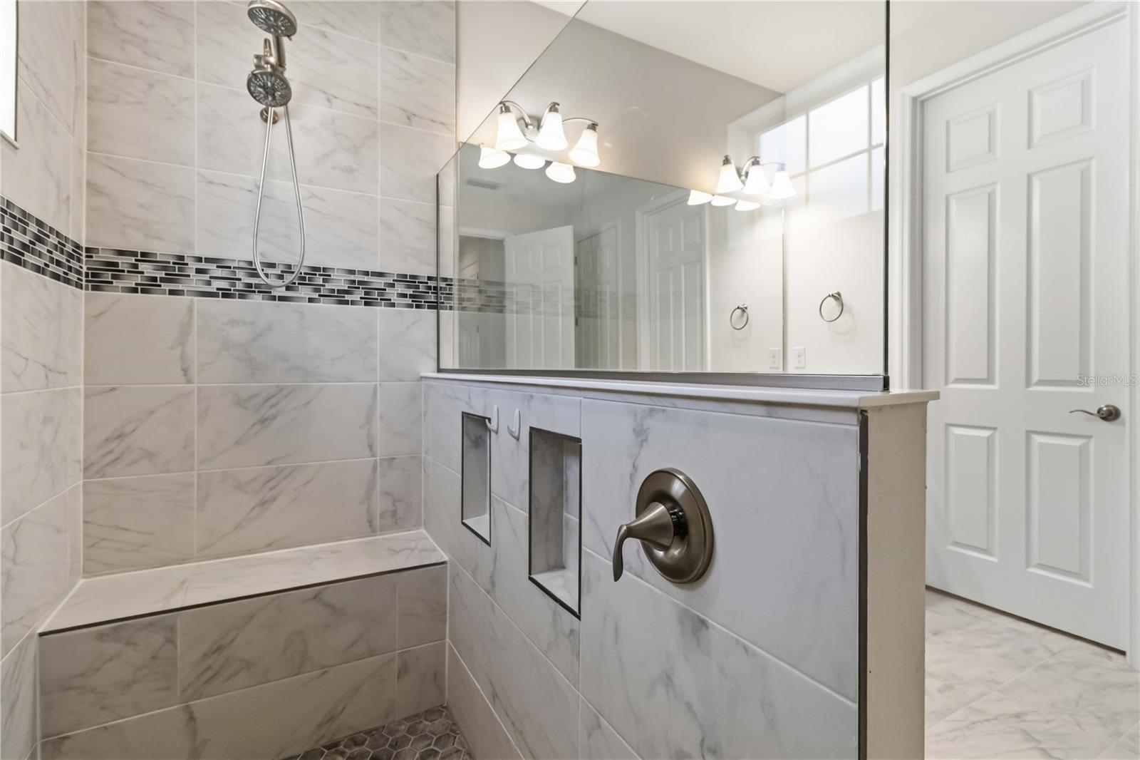WATERSET PH 4 TR 21 - Residential