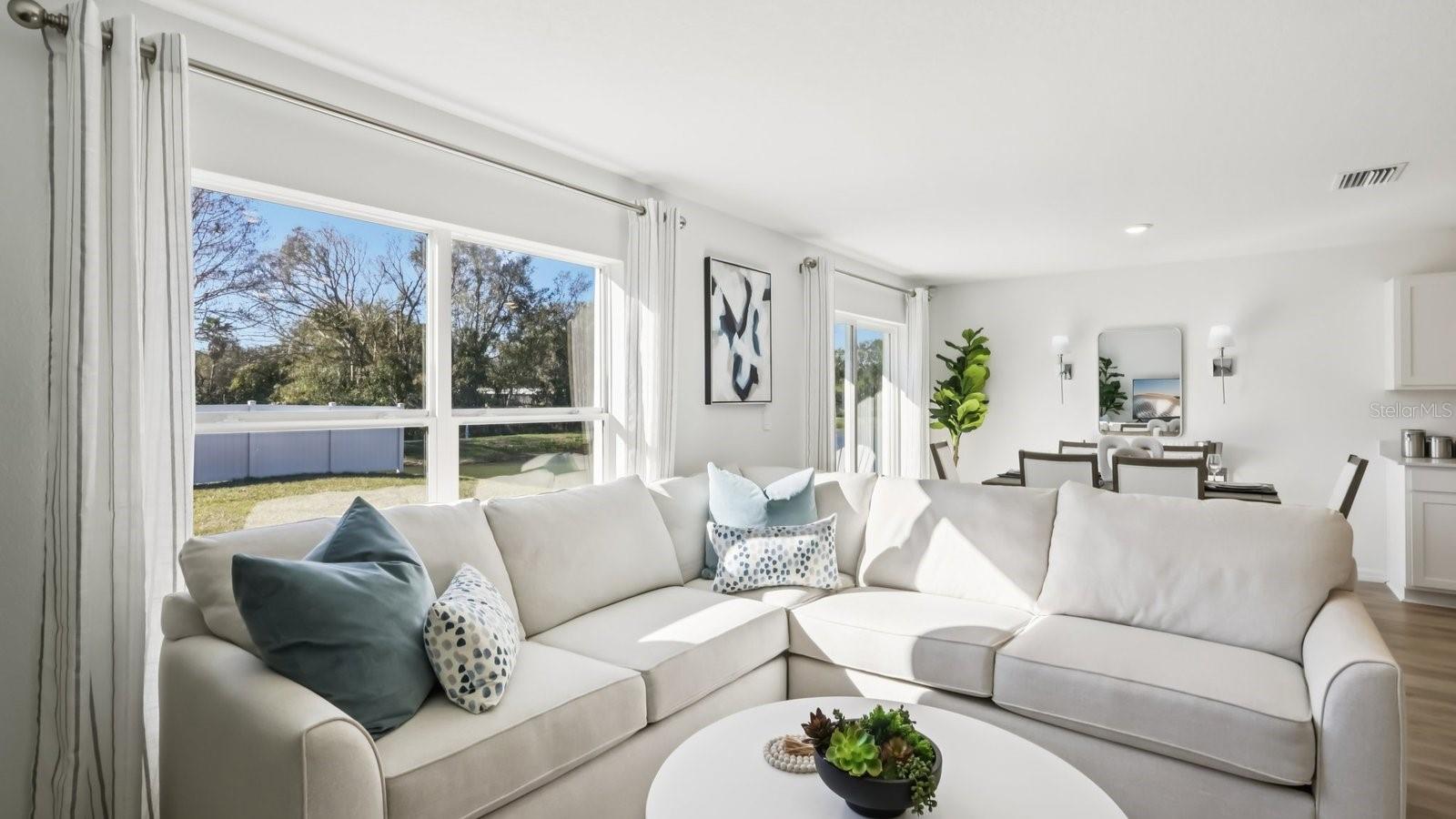 NORTHRIDGE - Residential