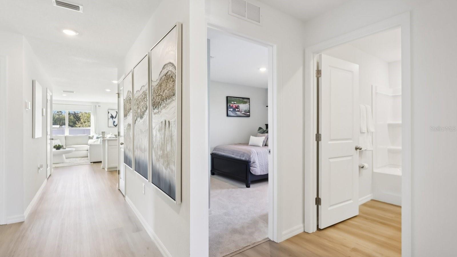 NORTHRIDGE - Residential