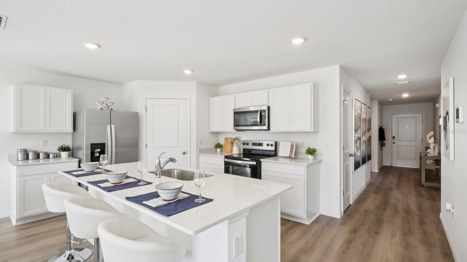 NORTHRIDGE - Residential
