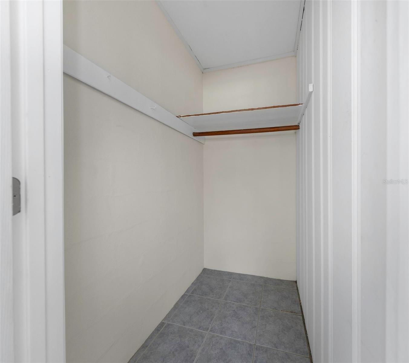 BURNS F J REALTY COS REV - Residential