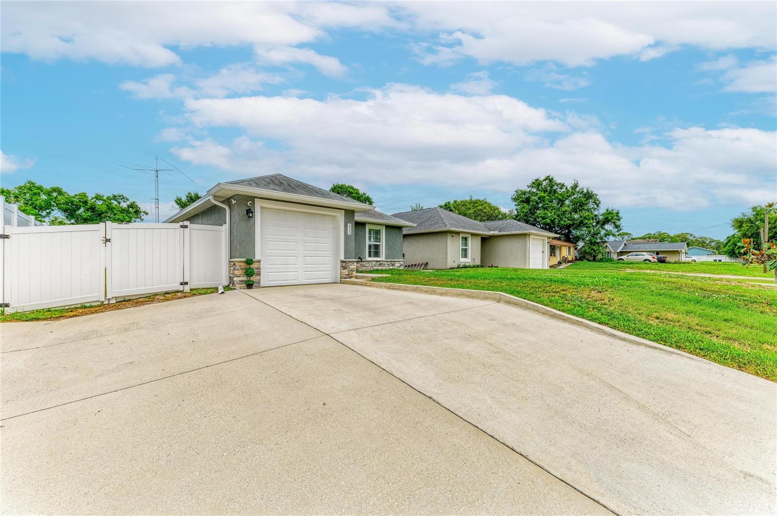HIGHLAND CREST 2 - Residential