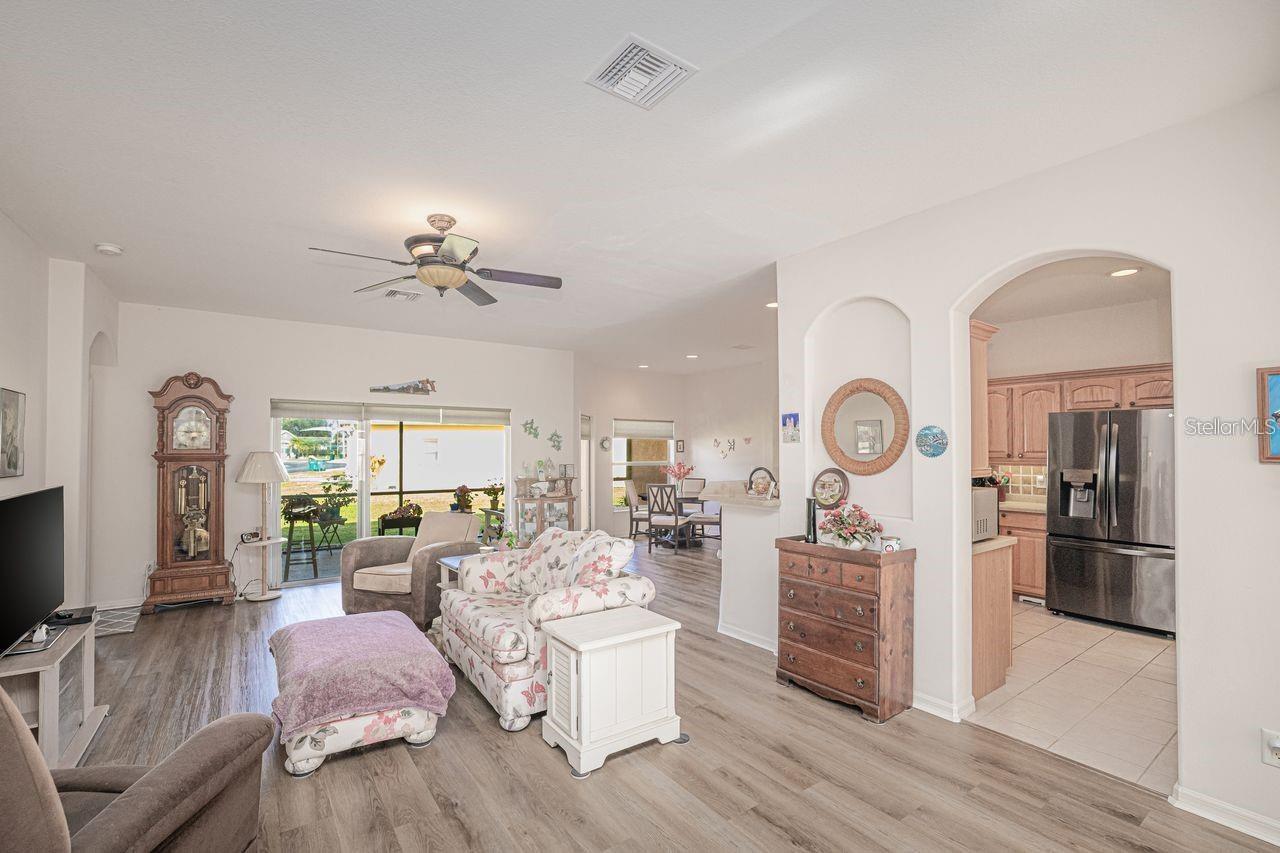 SUNCOAST LAKES - Residential