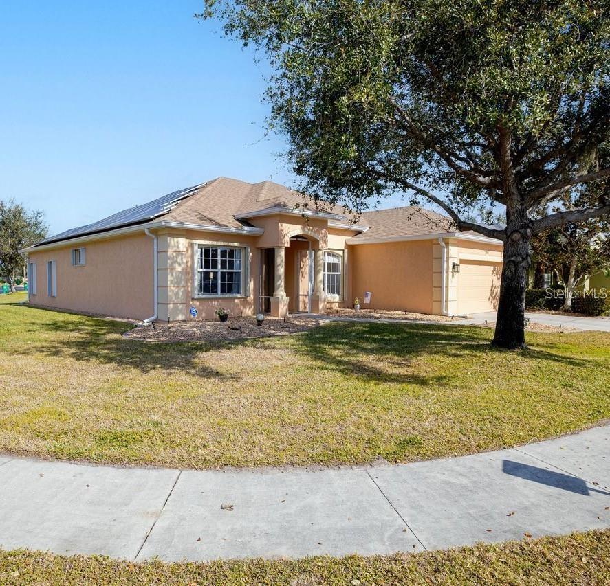 SUNCOAST LAKES - Residential