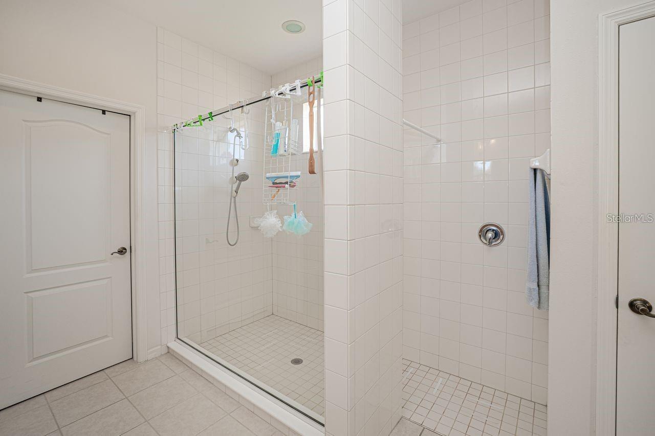 SUNCOAST LAKES - Residential