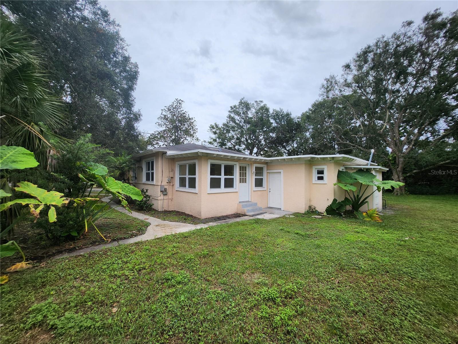 INWOOD SUB NEW SMYRNA BEACH - Residential Lease
