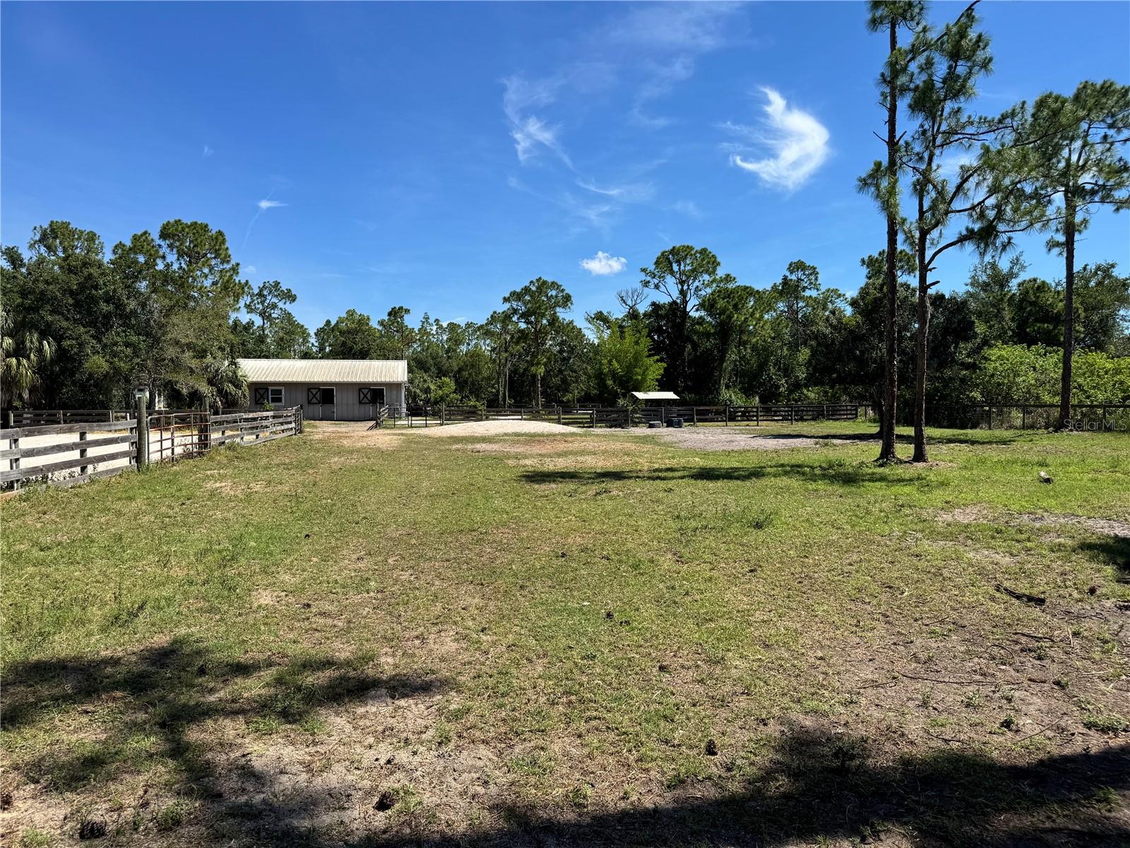 SUNCOAST RANCHES - Residential