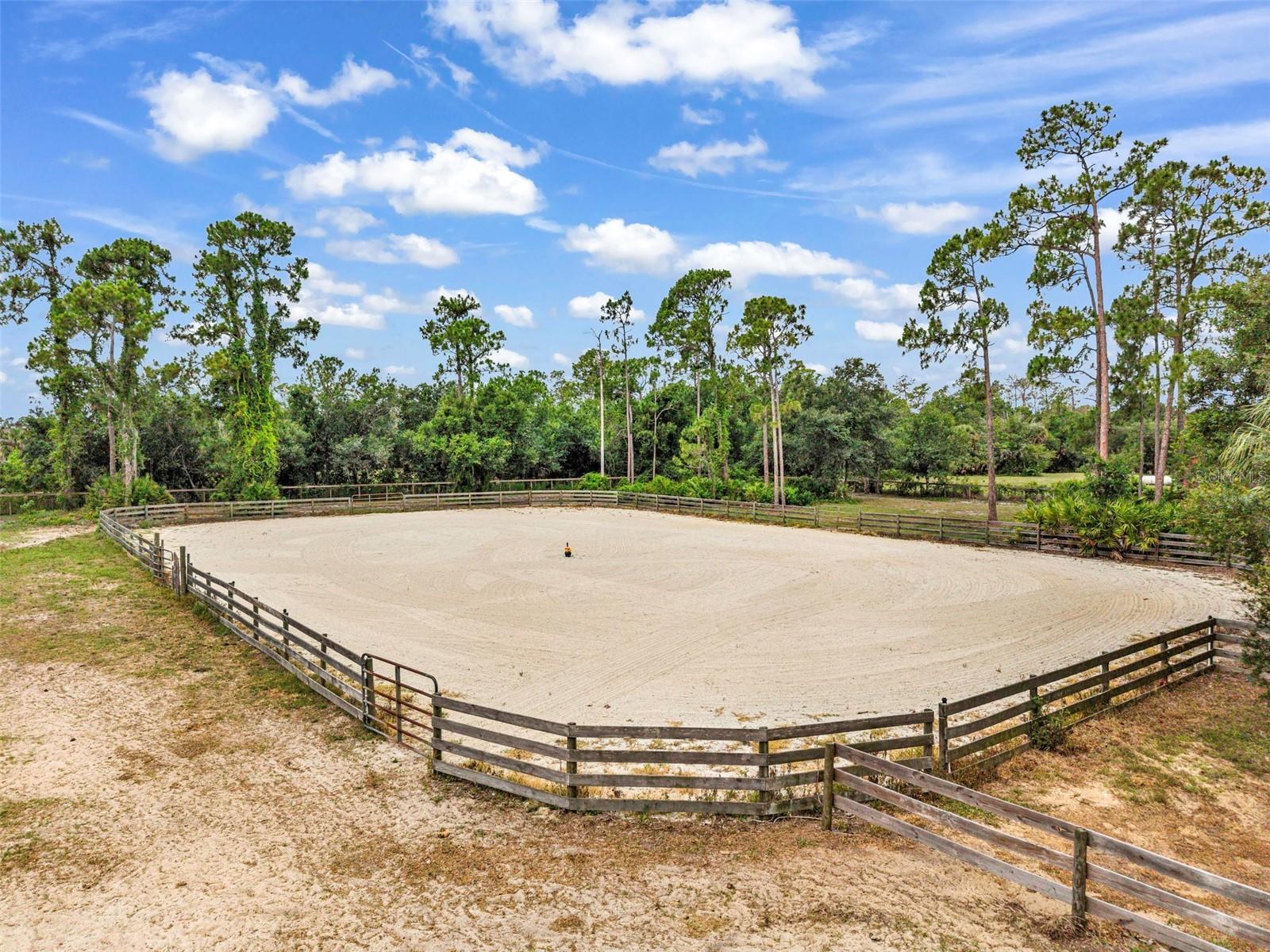 SUNCOAST RANCHES - Residential