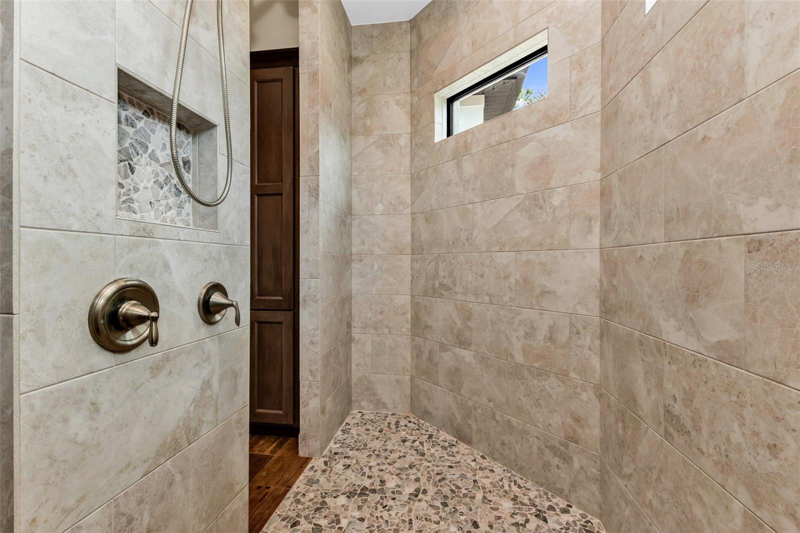 SUNCOAST RANCHES - Residential