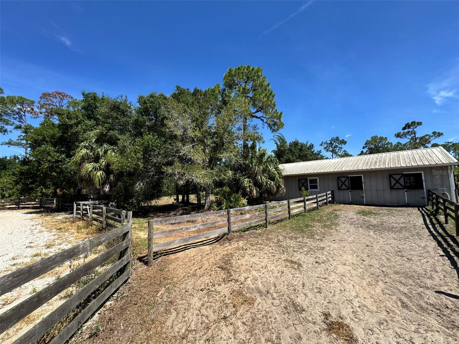 SUNCOAST RANCHES - Residential