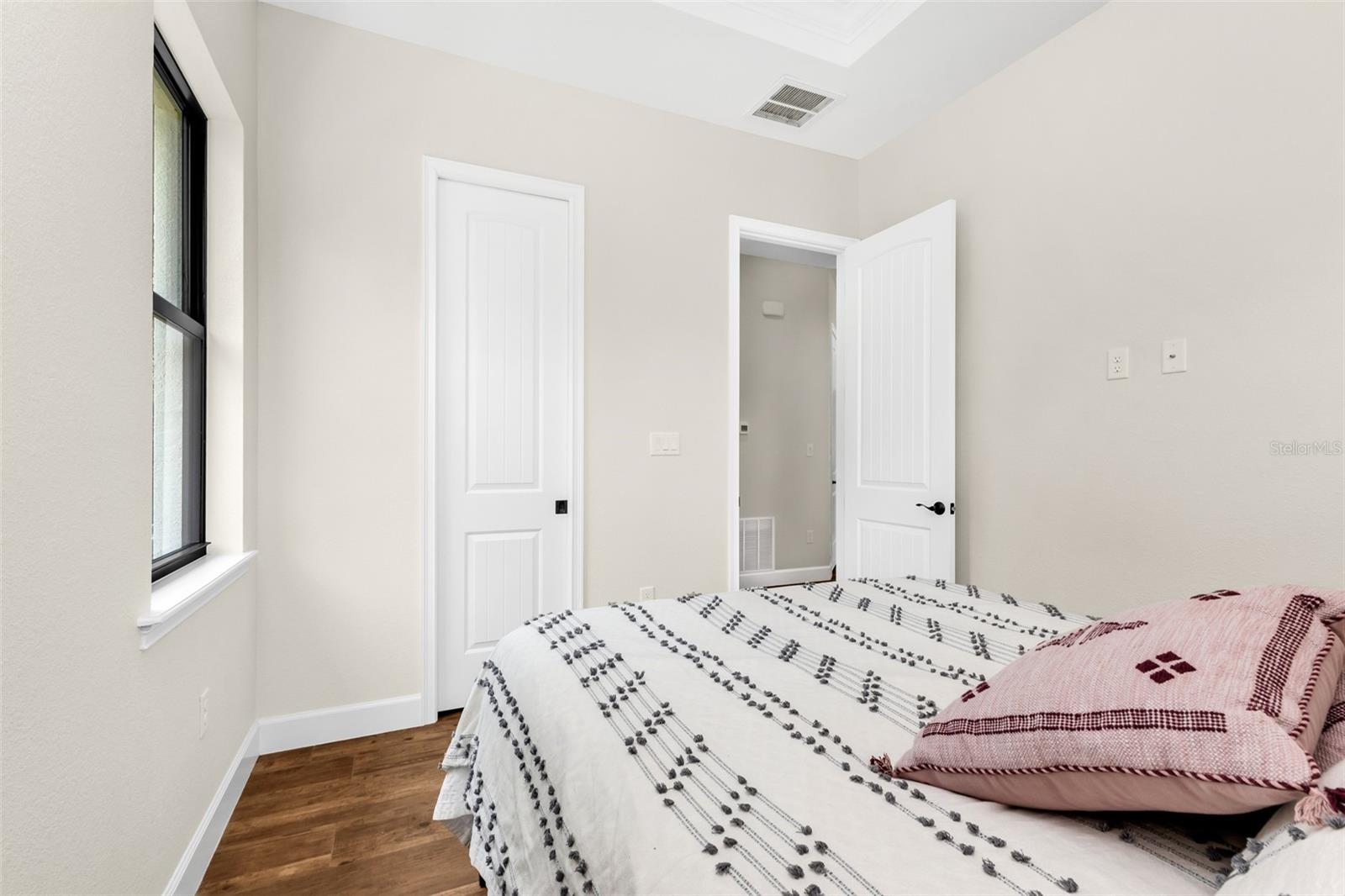 SUNCOAST RANCHES - Residential
