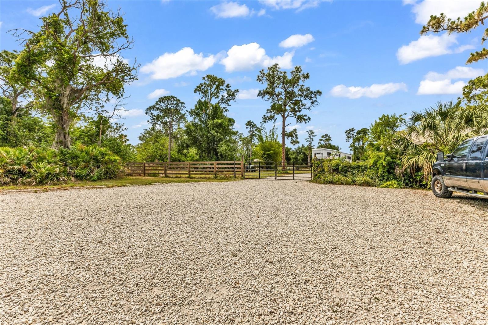 SUNCOAST RANCHES - Residential