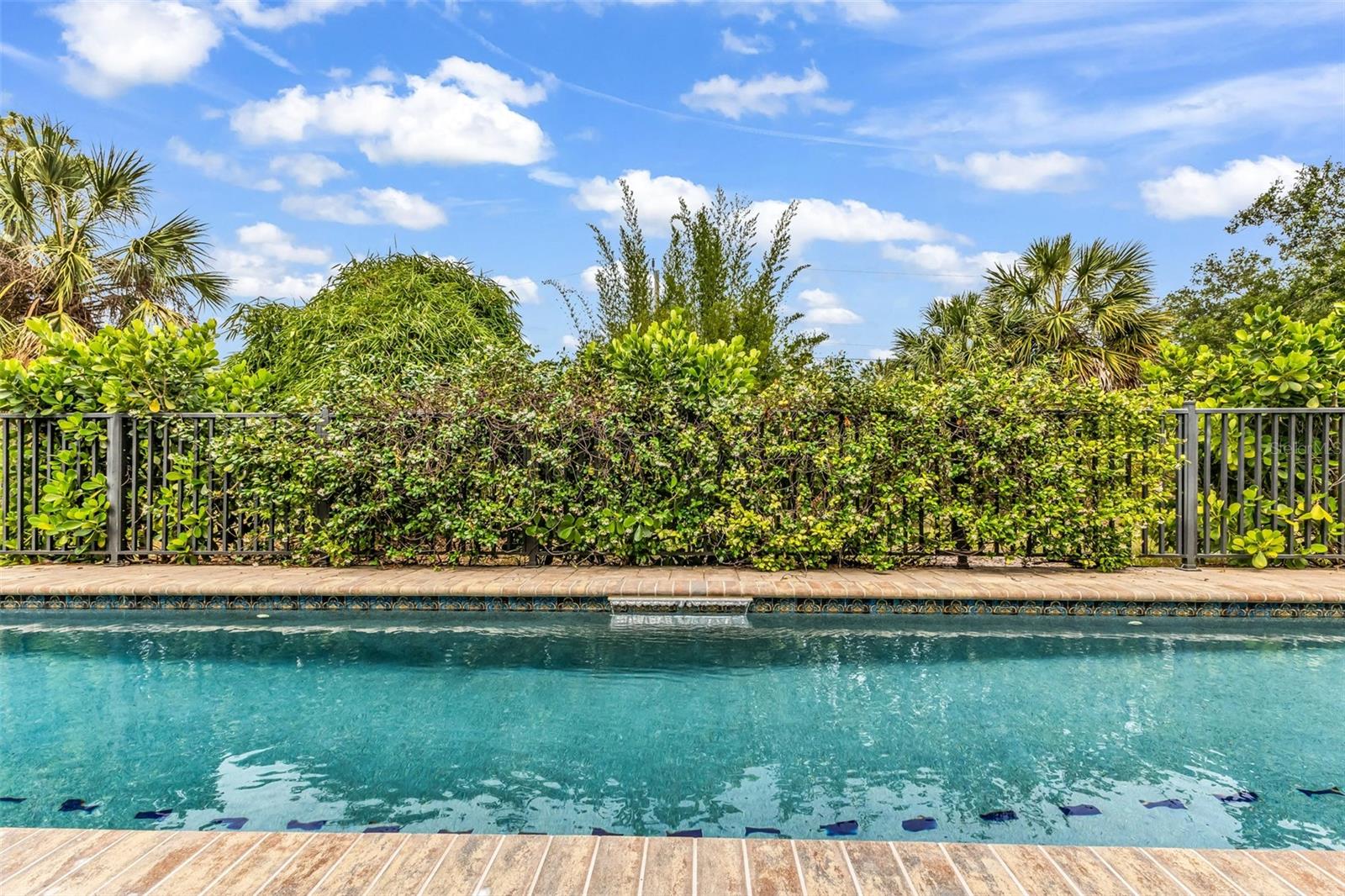 SUNCOAST RANCHES - Residential