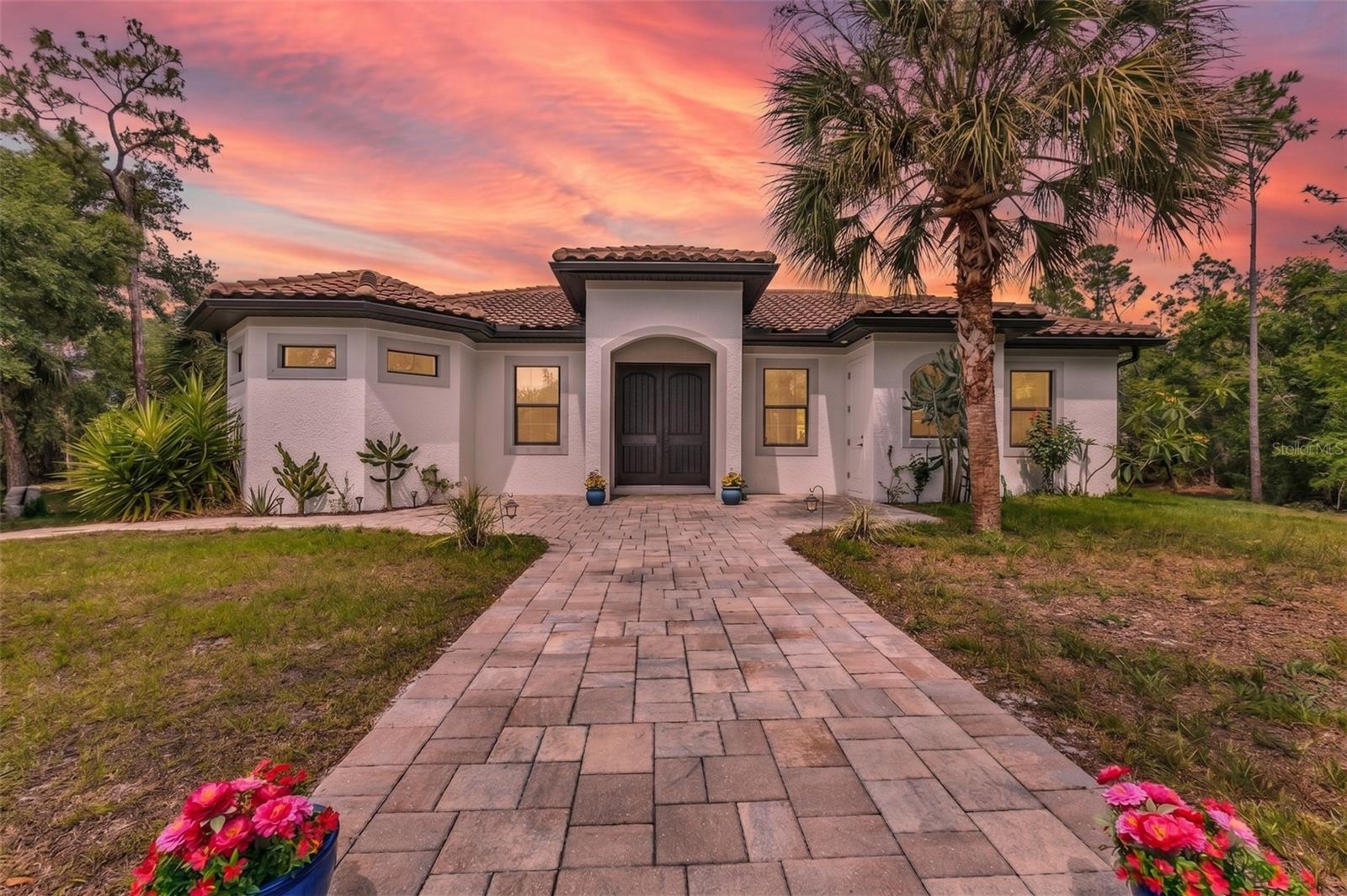 SUNCOAST RANCHES - Residential