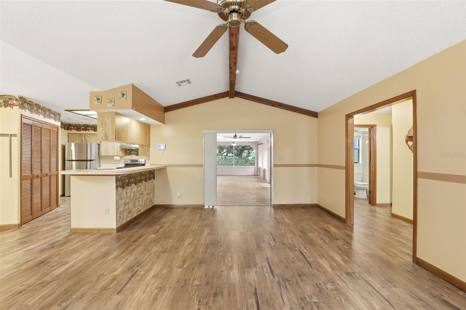 UNIVERSITY WOODS PH2 - Residential