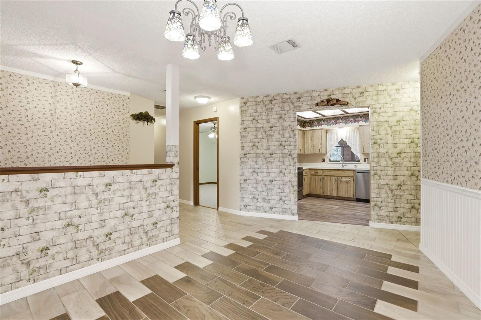 UNIVERSITY WOODS PH2 - Residential