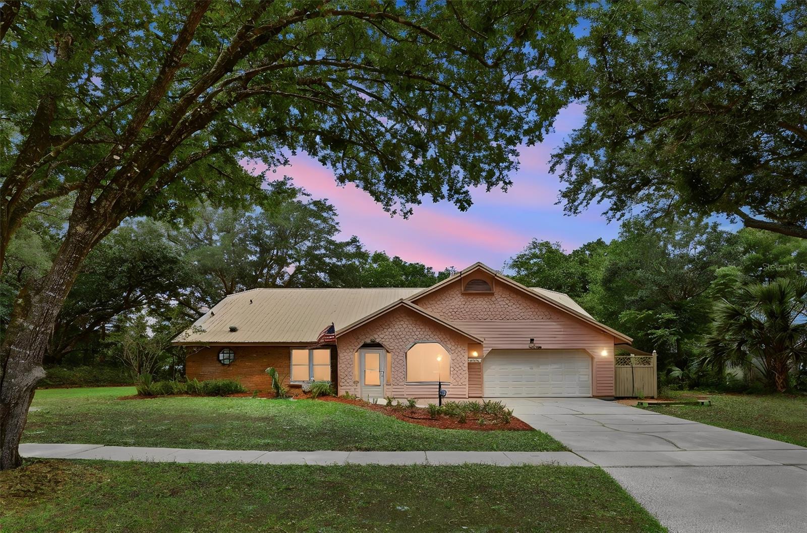 UNIVERSITY WOODS PH2 - Residential