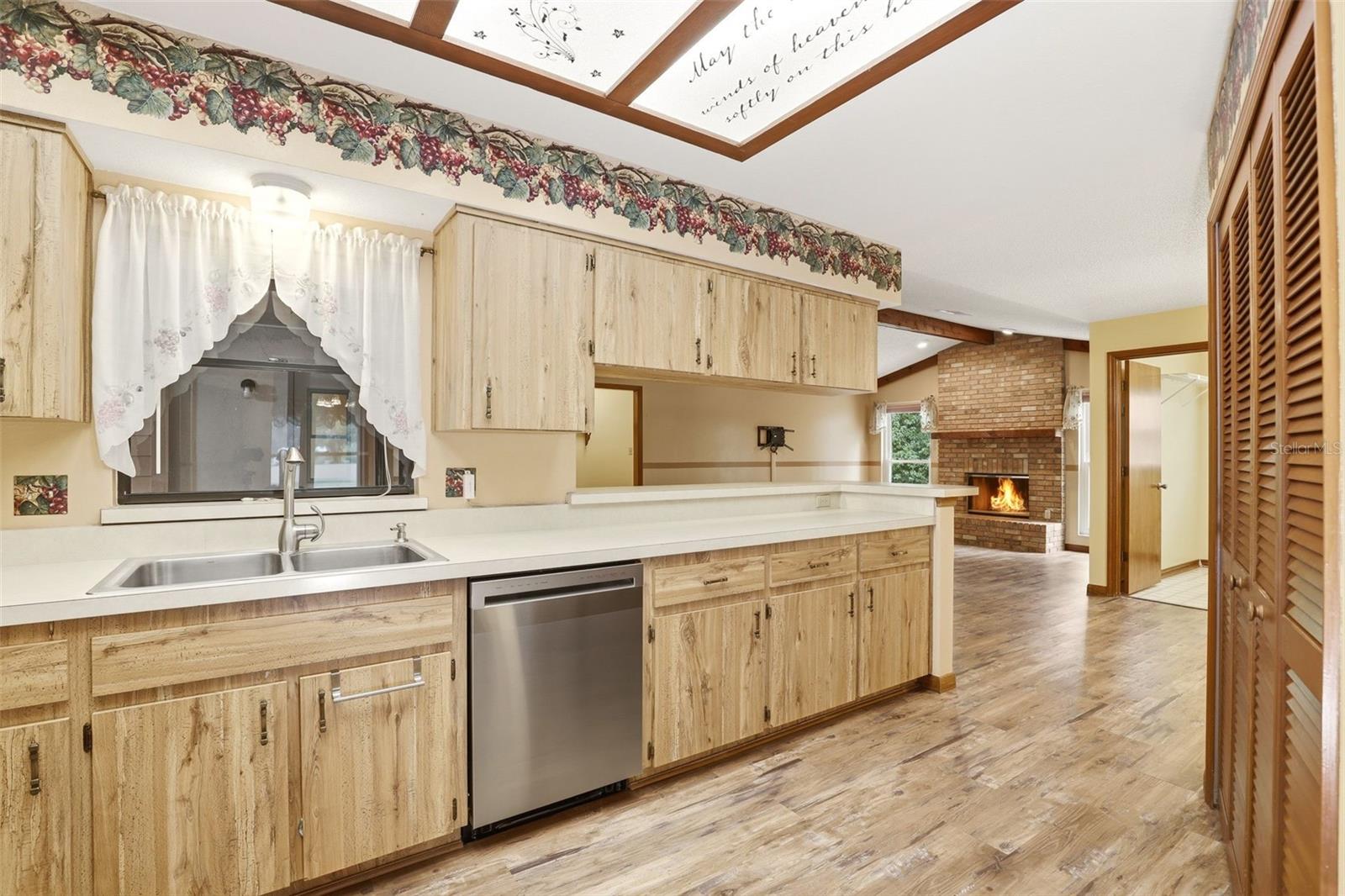UNIVERSITY WOODS PH2 - Residential