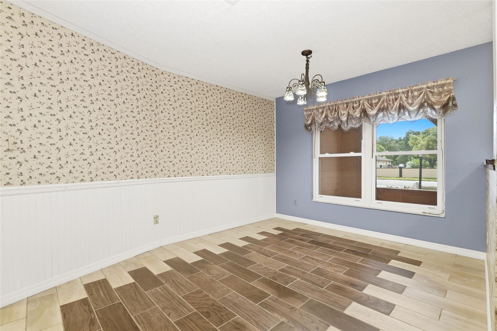 UNIVERSITY WOODS PH2 - Residential